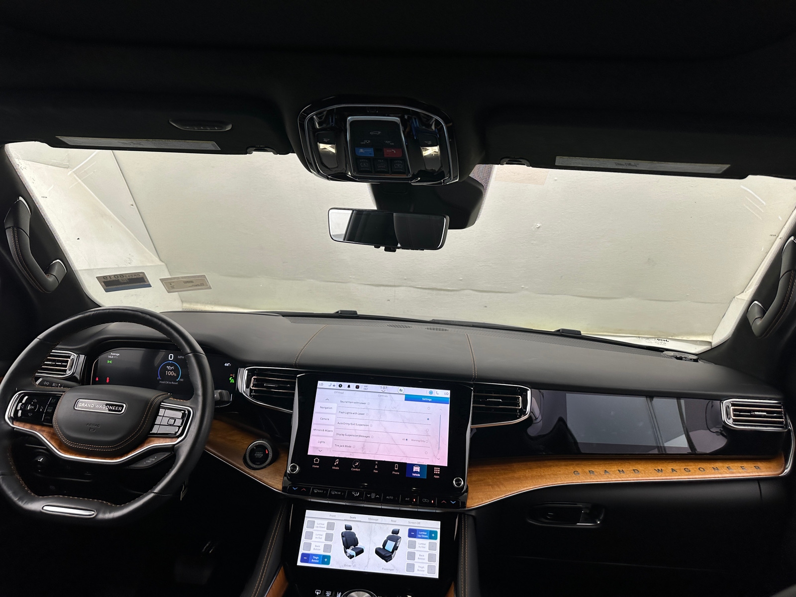 Thumbnail: 2022 Jeep Grand Wagoneer - 2