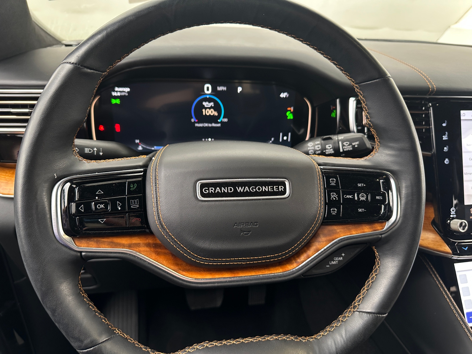 Thumbnail: 2022 Jeep Grand Wagoneer - 4