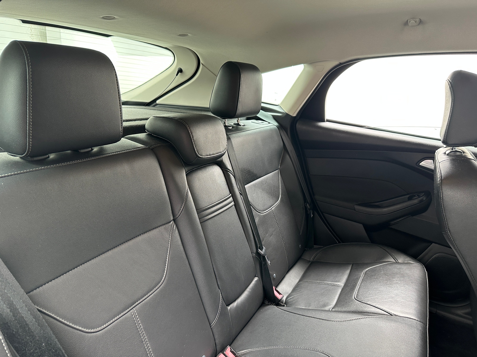 Thumbnail: 2015 Ford Focus - 6