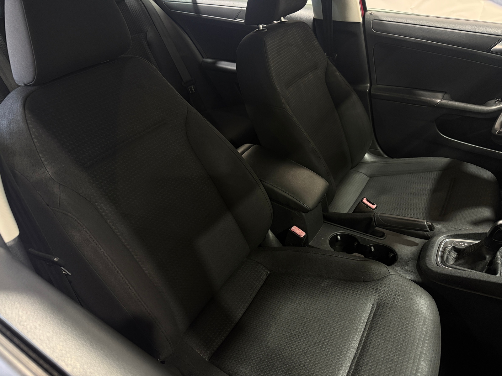 Thumbnail: 2016 Volkswagen Jetta - 2