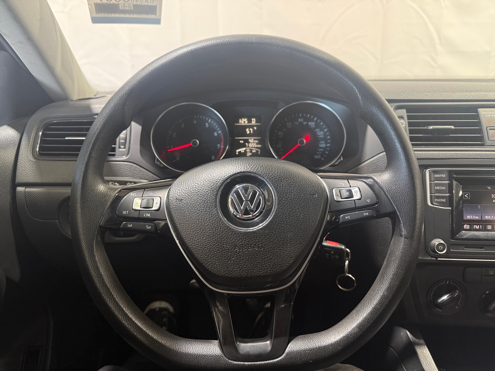 Thumbnail: 2016 Volkswagen Jetta - 5