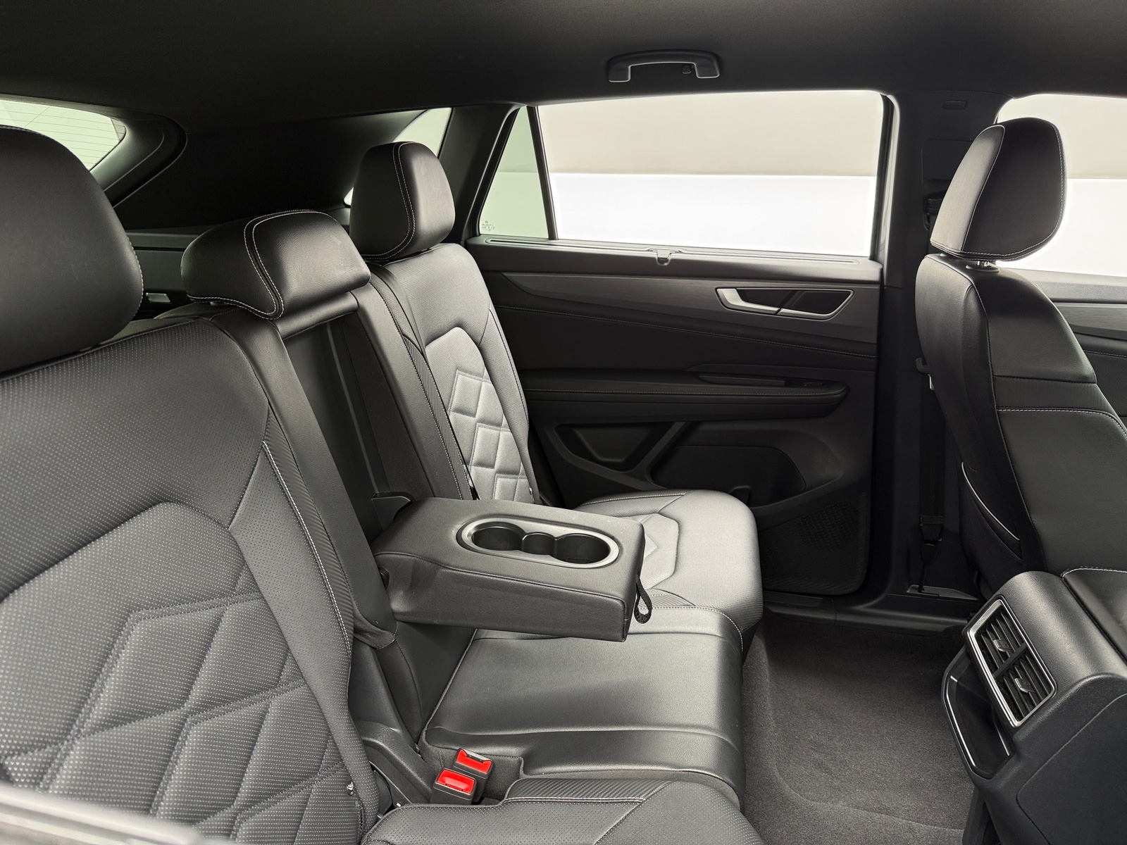 Thumbnail: 2025 Volkswagen Atlas - 5