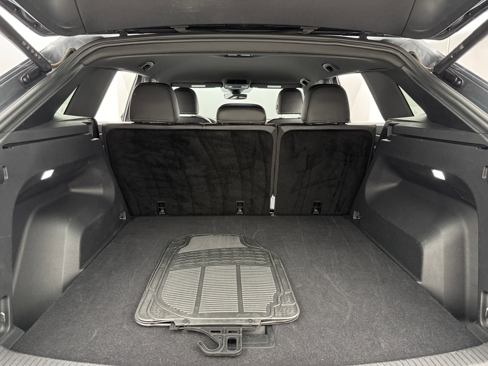 Thumbnail: 2025 Volkswagen Atlas - 6