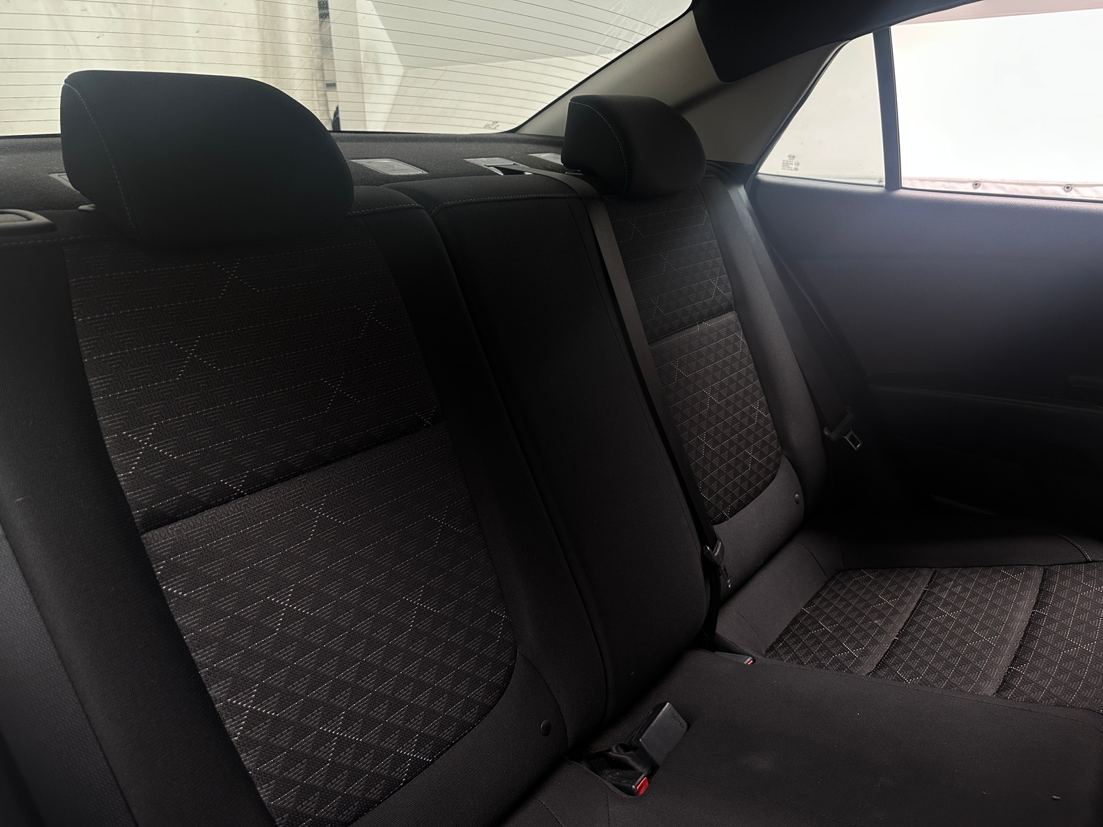 Thumbnail: 2018 Kia Rio - 6