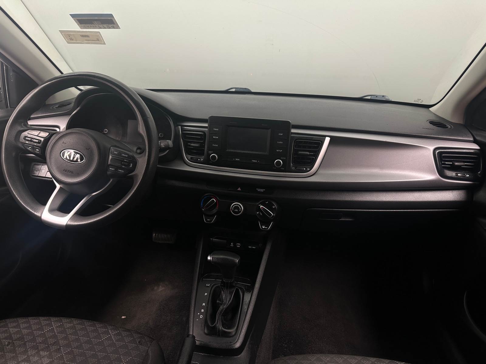 Thumbnail: 2018 Kia Rio - 3