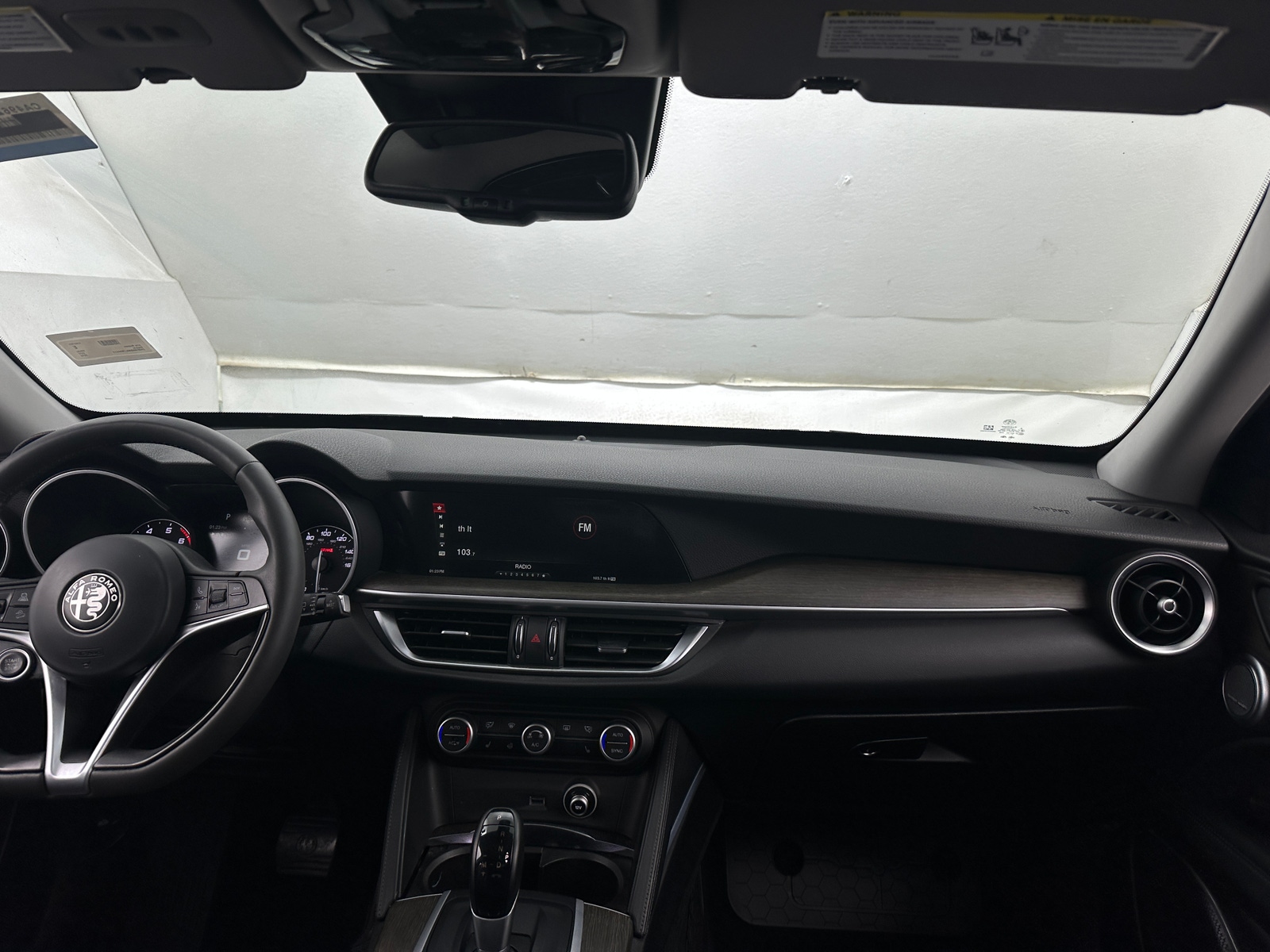 Thumbnail: 2018 Alfa Romeo Stelvio - 3