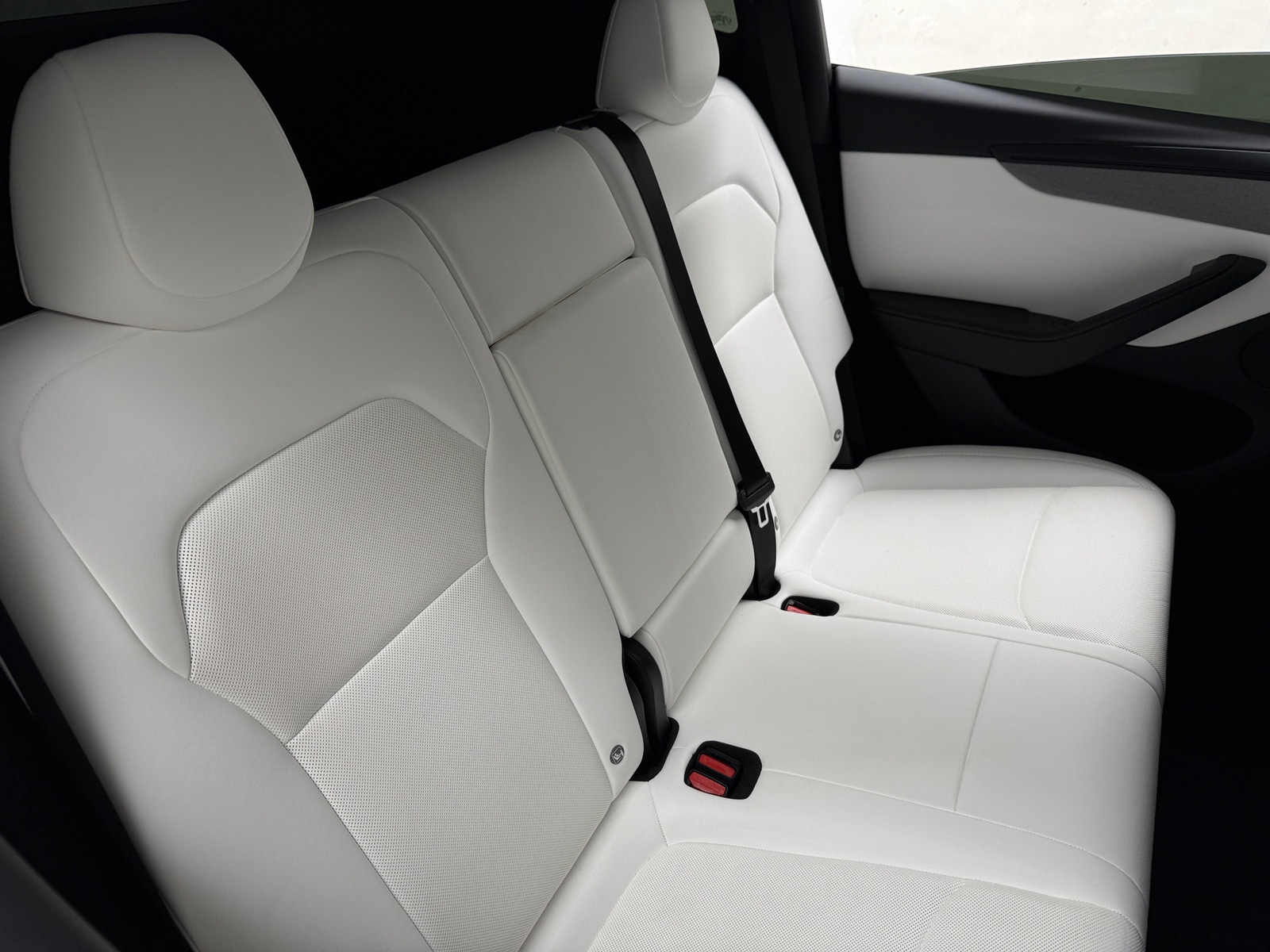 Thumbnail: 2026 Tesla Model Y - 5