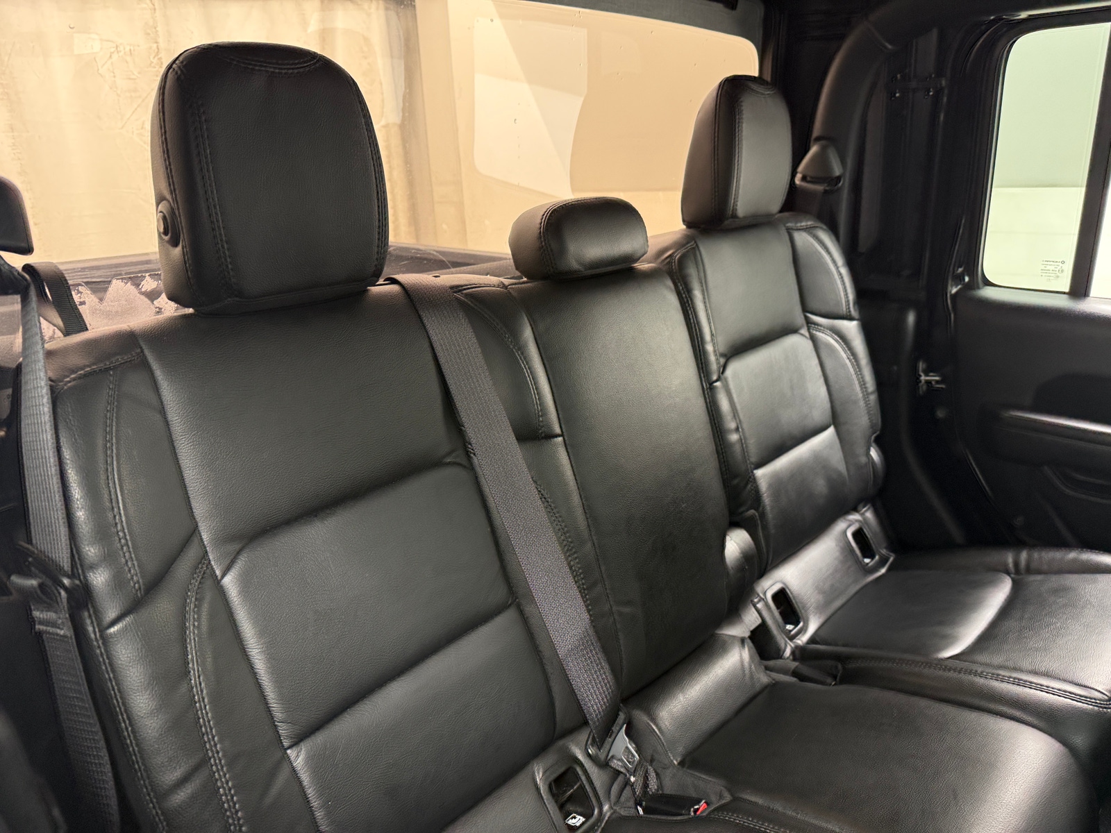 Thumbnail: 2021 Jeep Gladiator - 6