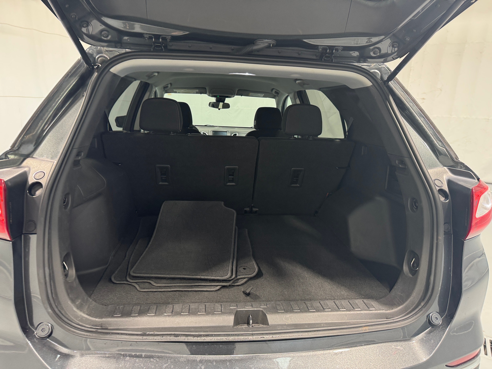 Thumbnail: 2021 Chevrolet Equinox - 7