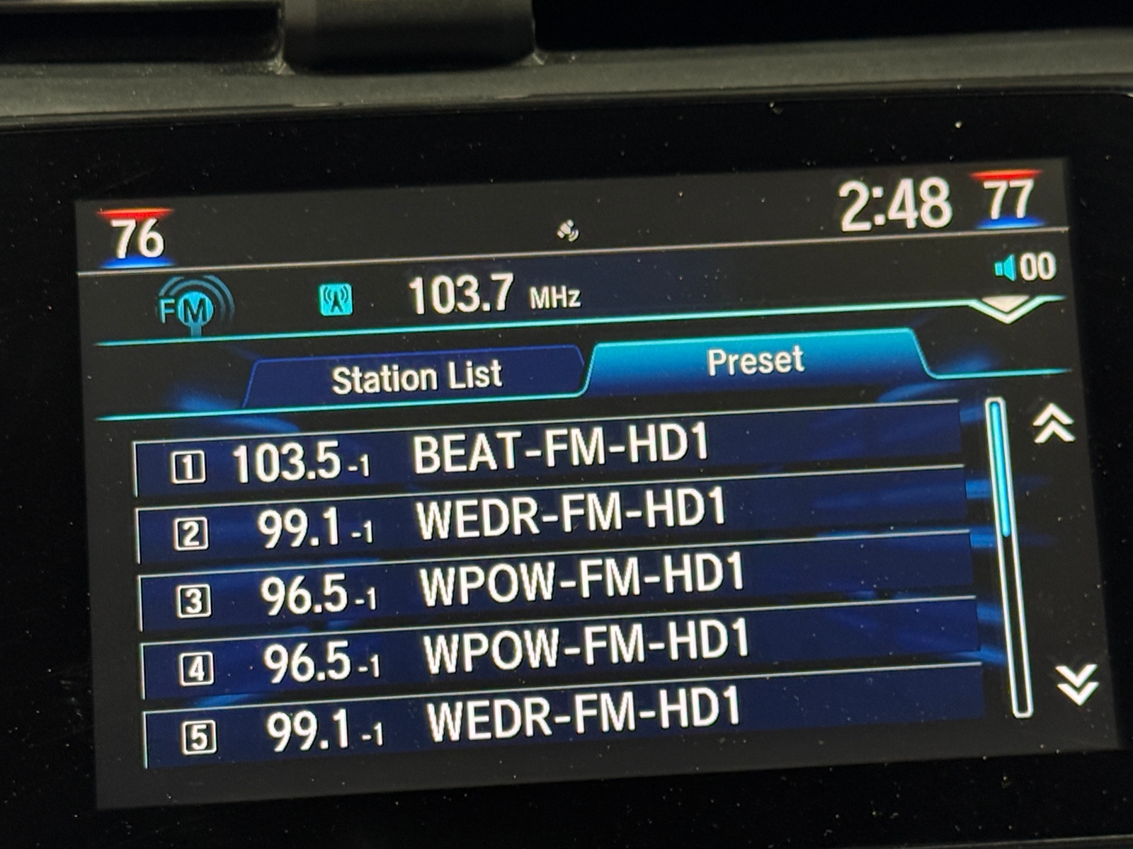 Thumbnail: 2017 Honda Civic - 4