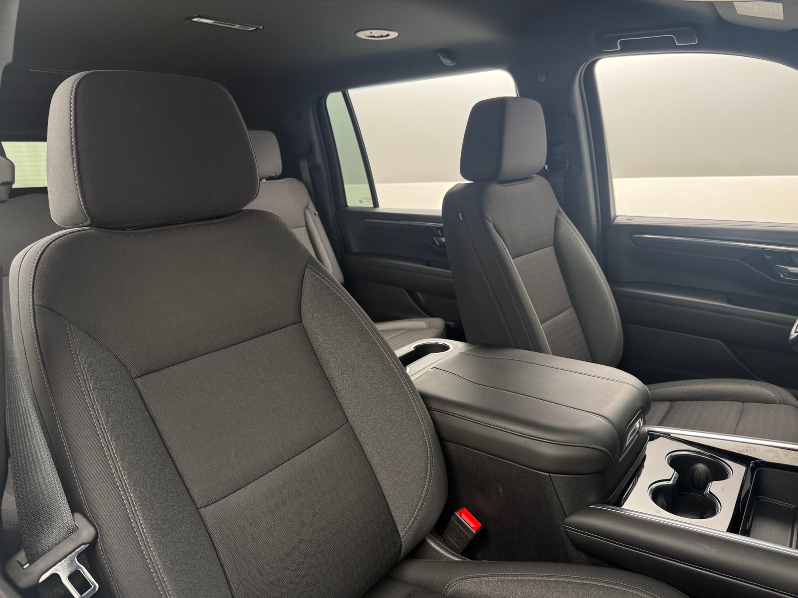 Thumbnail: 2025 Chevrolet Suburban - 2