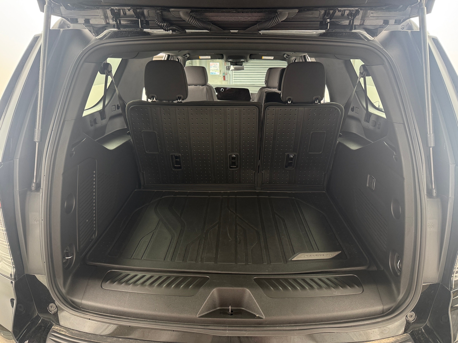 Thumbnail: 2025 Chevrolet Suburban - 7