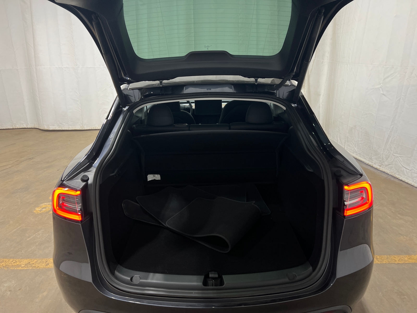 Thumbnail: 2025 Tesla Model Y - 5