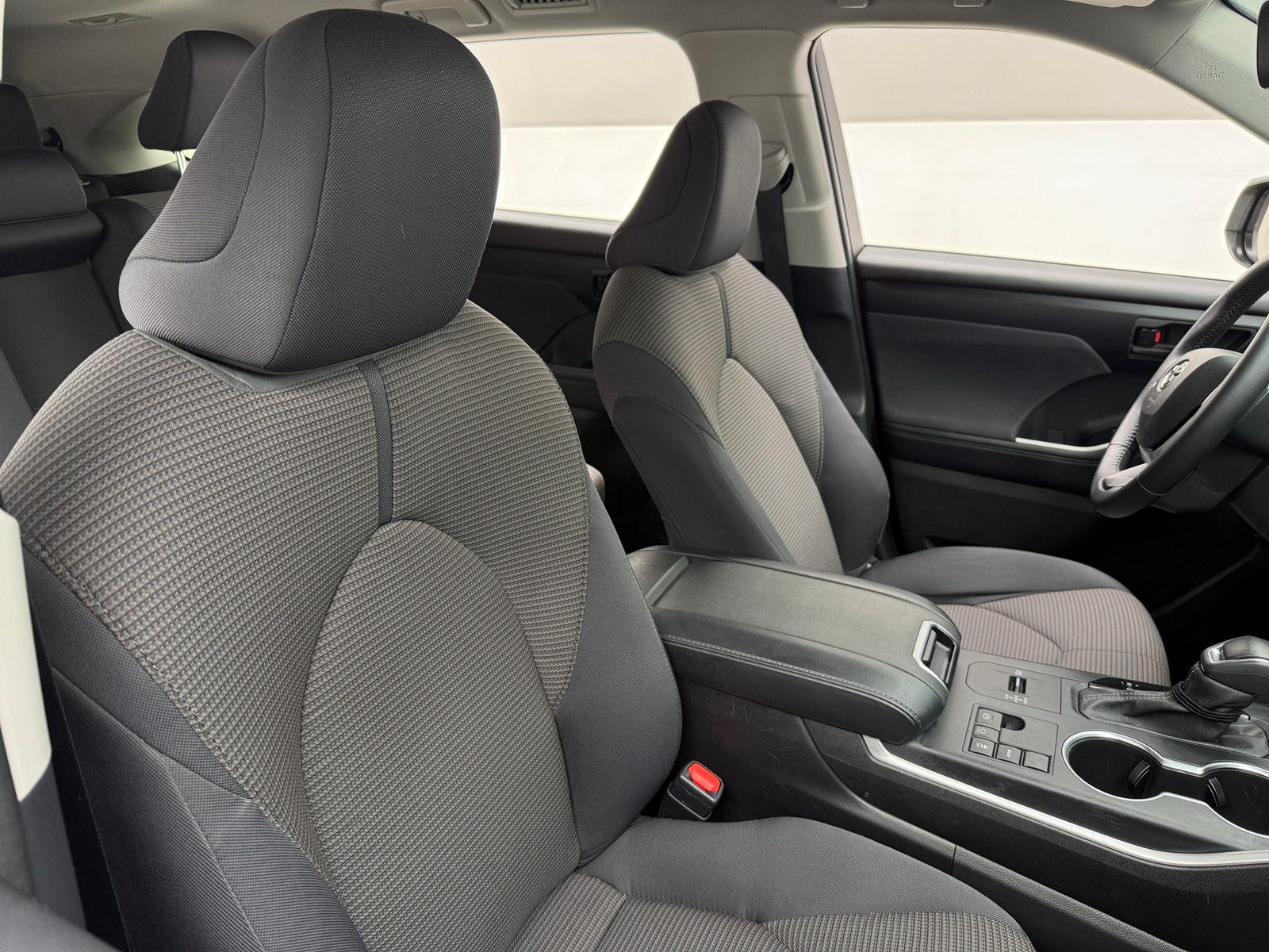 Thumbnail: 2025 Toyota Highlander - 2