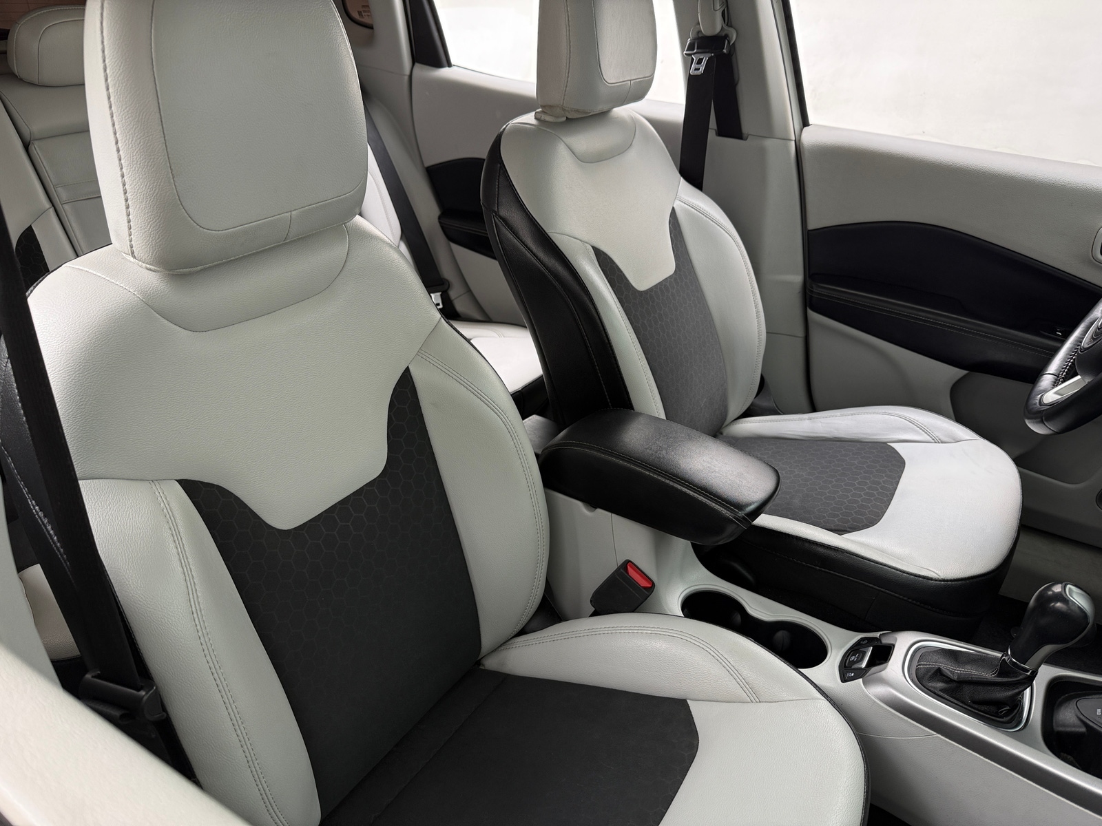 Thumbnail: 2018 Jeep Compass - 2