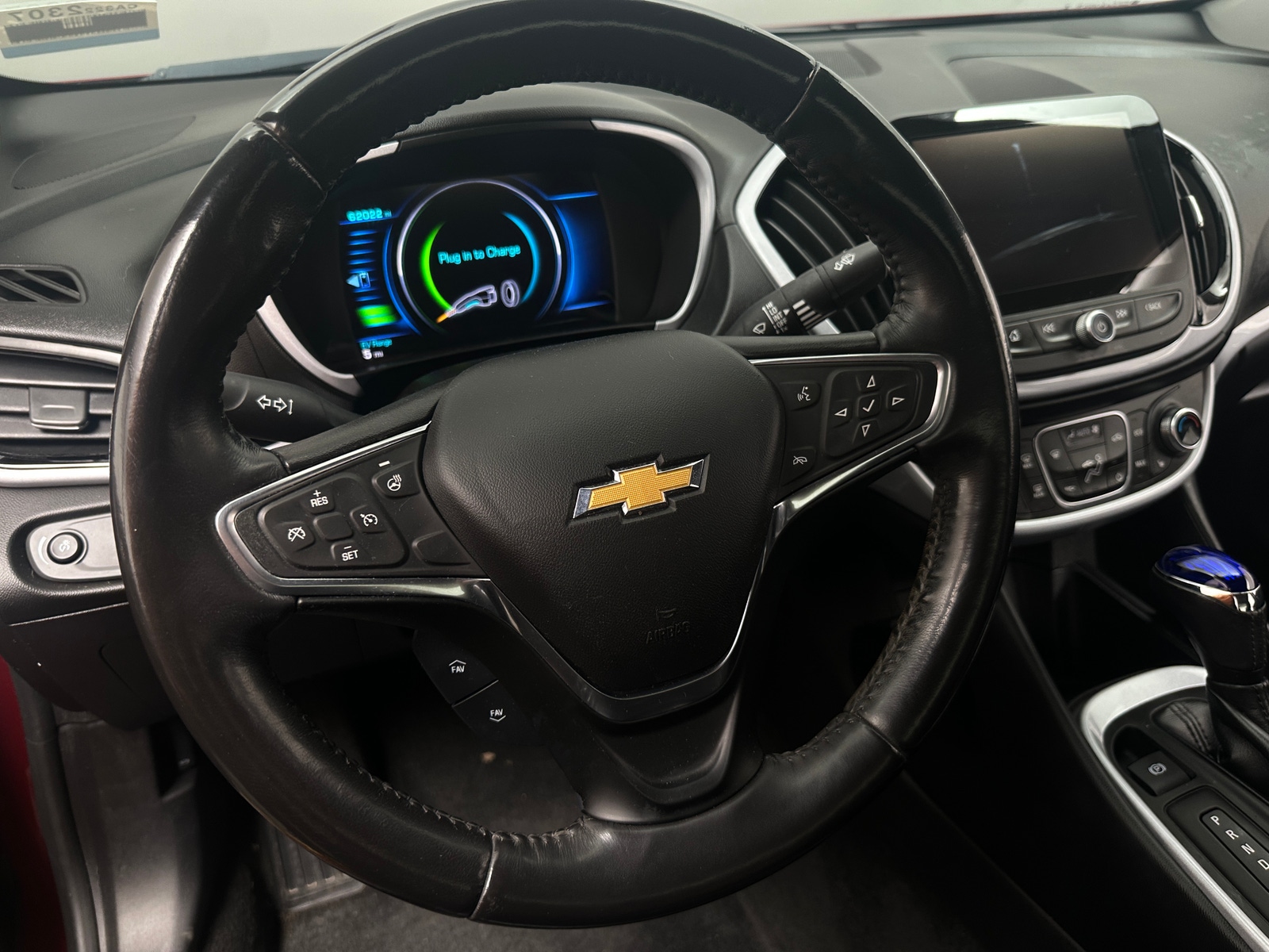 Thumbnail: 2018 Chevrolet Volt - 4