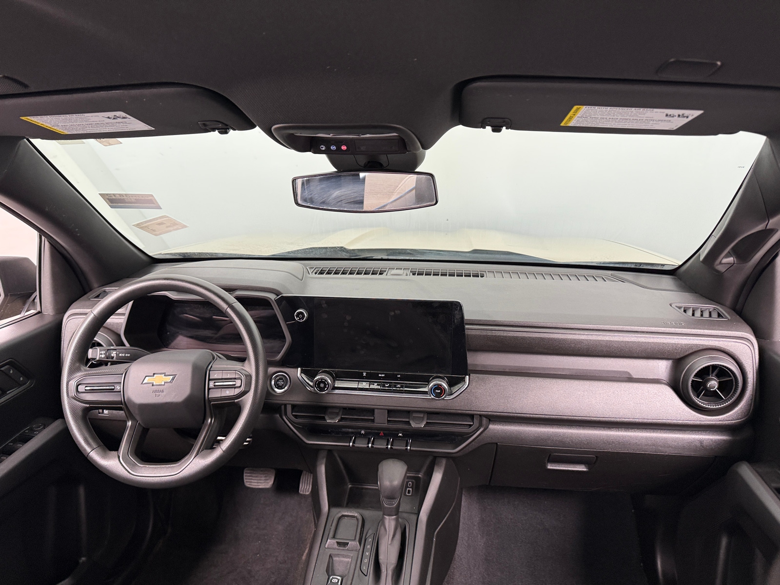 Thumbnail: 2023 Chevrolet Colorado - 3