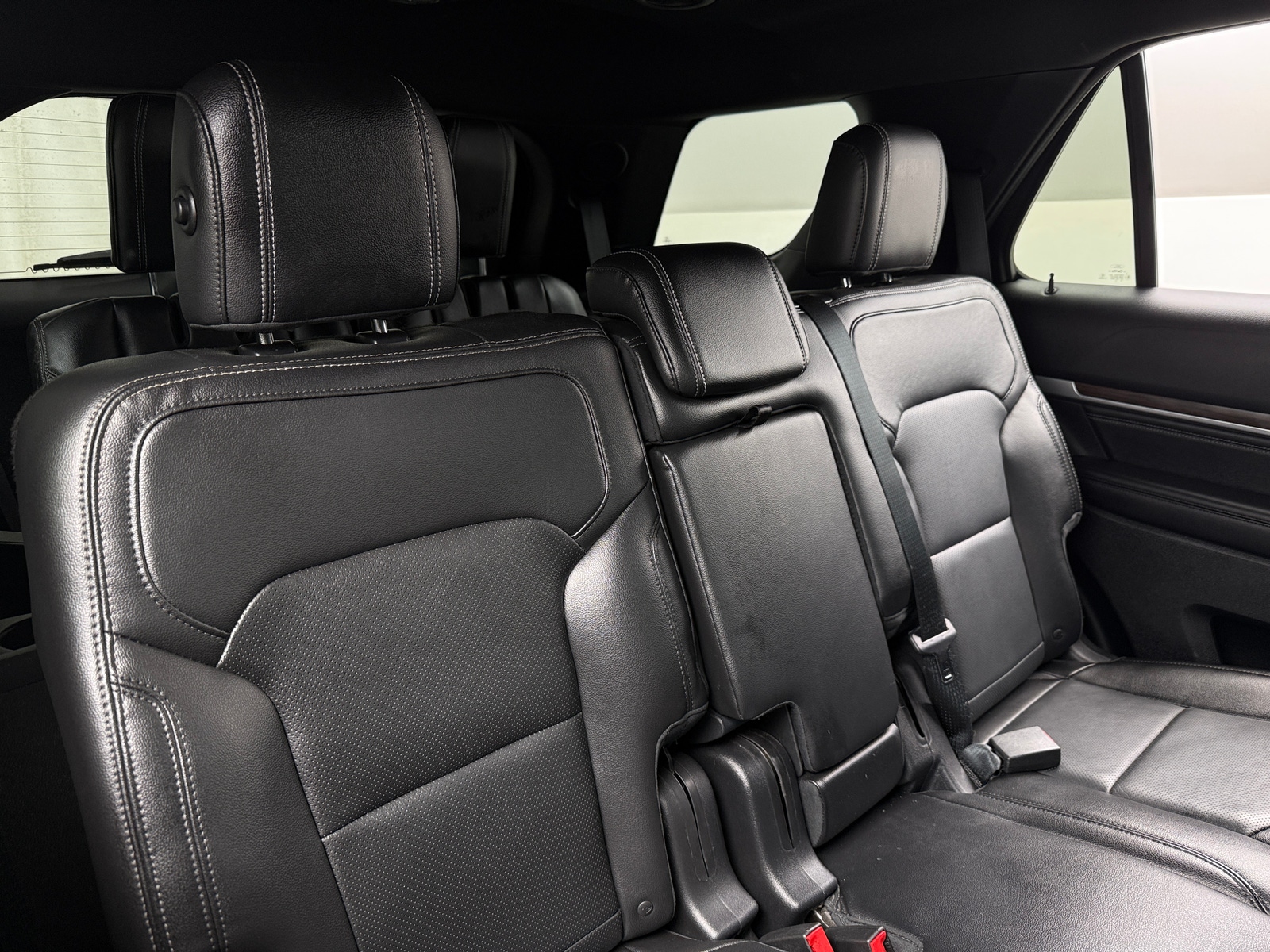 Thumbnail: 2016 Ford Explorer - 5