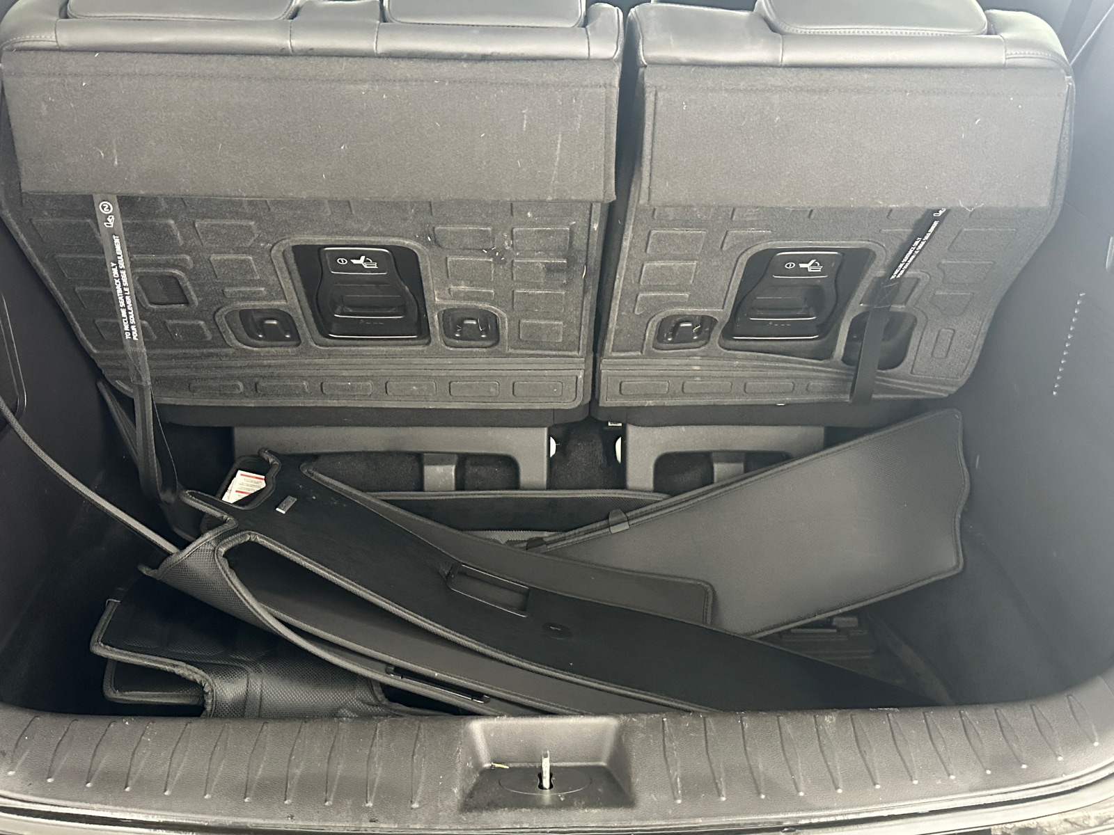 Thumbnail: 2025 Kia Carnival - 6