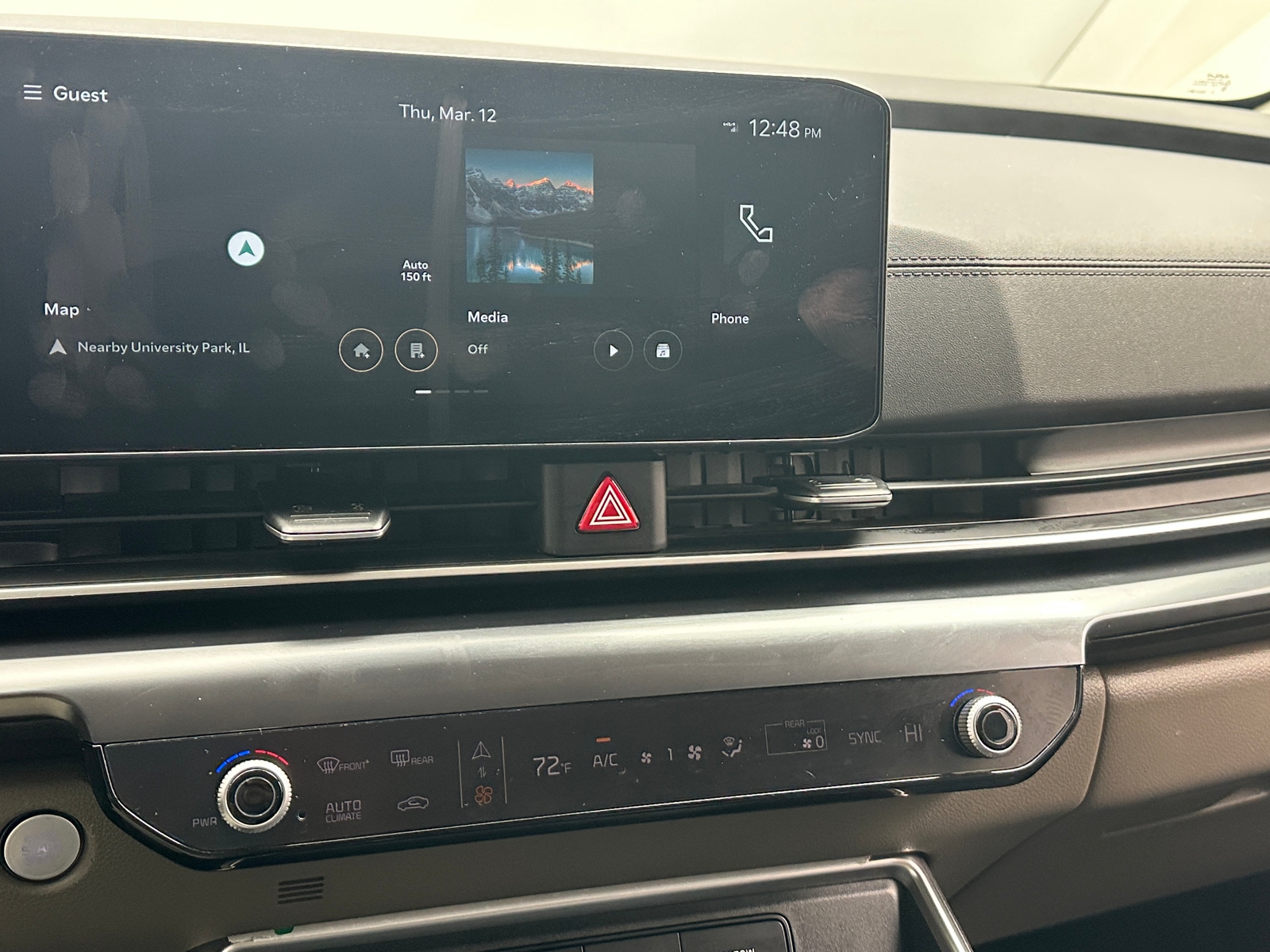 Thumbnail: 2025 Kia Carnival - 3