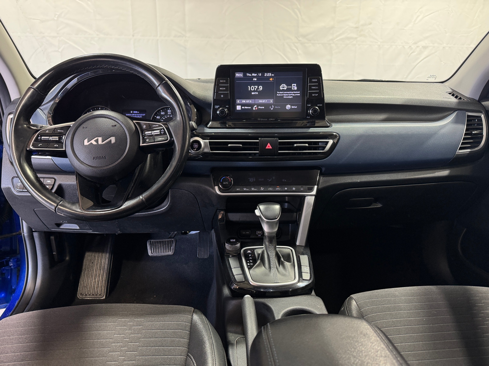 Thumbnail: 2023 Kia Seltos - 3