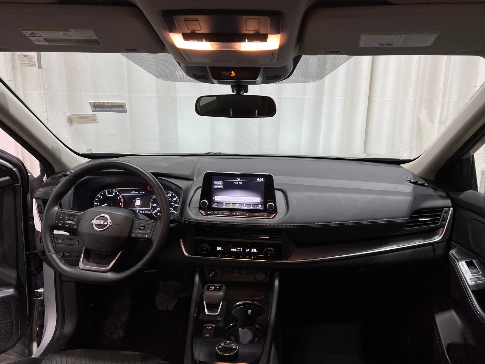 Thumbnail: 2025 Nissan Rogue - 3