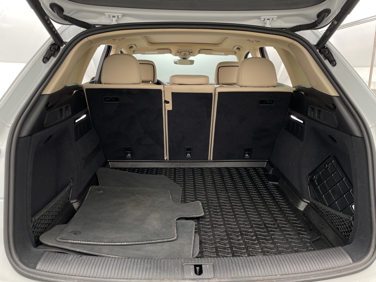 Thumbnail: 2023 Audi Q5 - 6