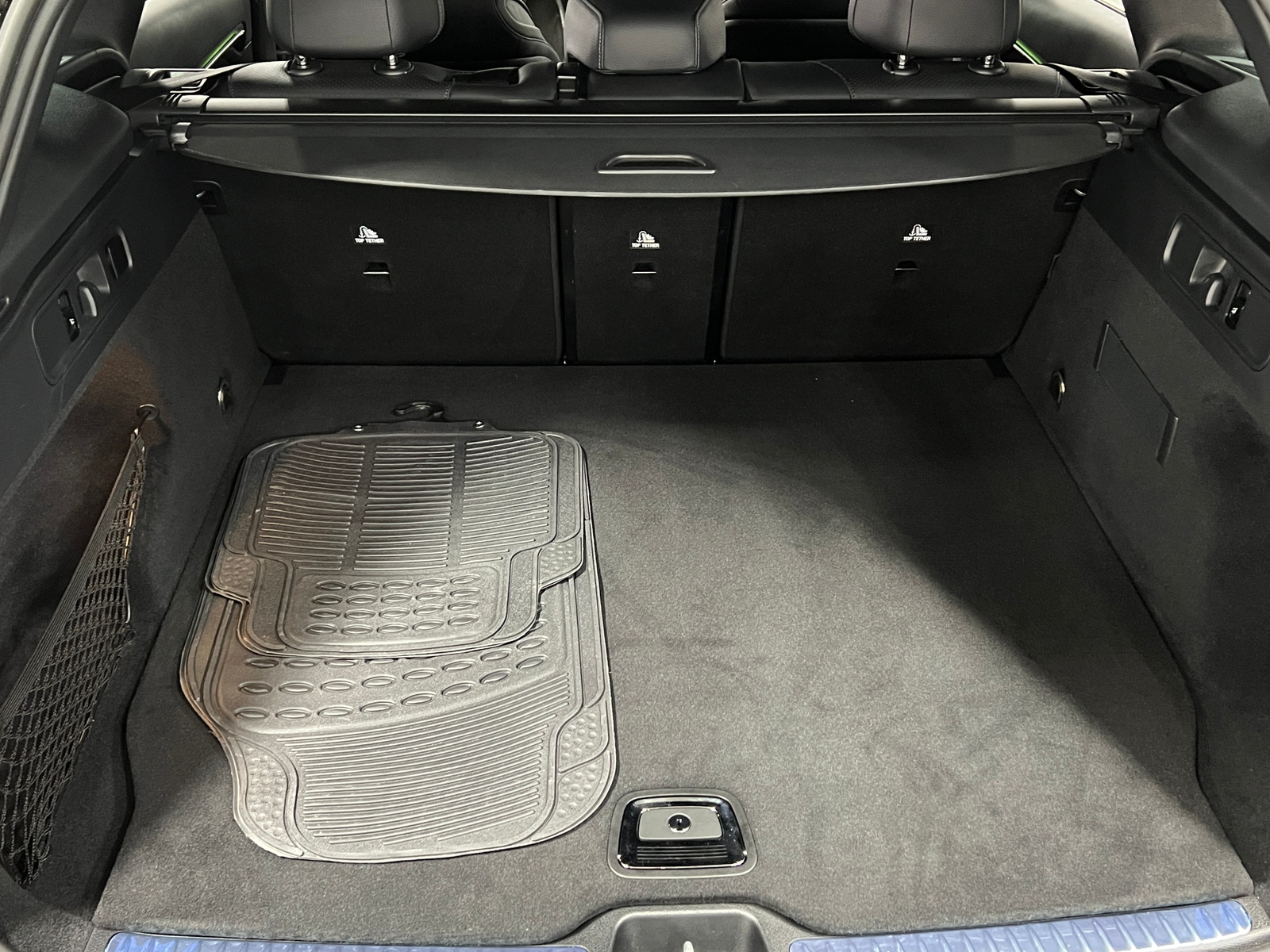 Thumbnail: 2025 Mercedes-Benz GLC - 6