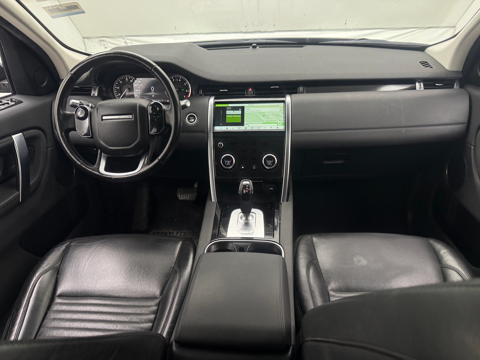 Thumbnail: 2020 Land Rover Discovery Sport - 2