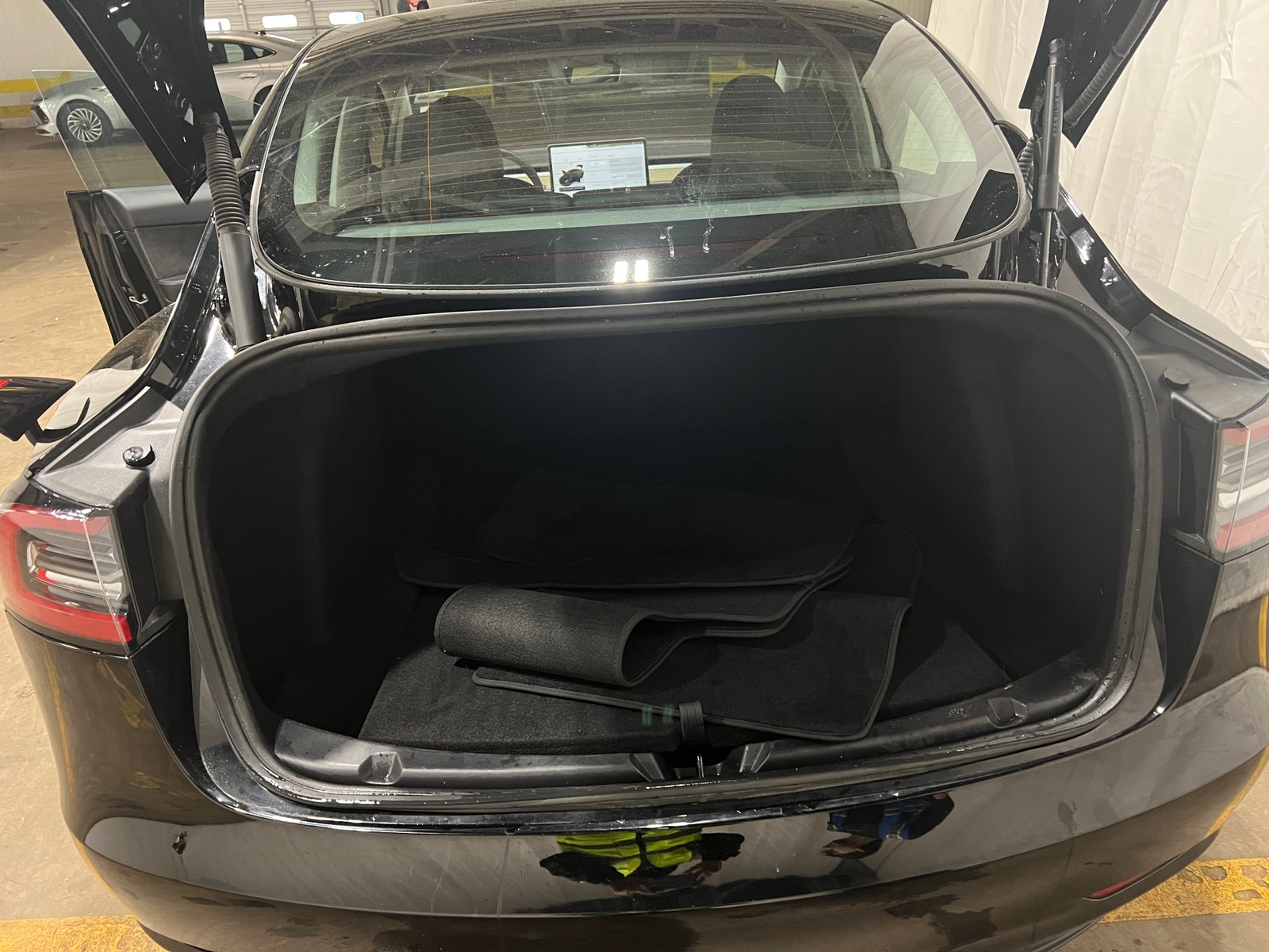 Thumbnail: 2023 Tesla Model 3 - 6