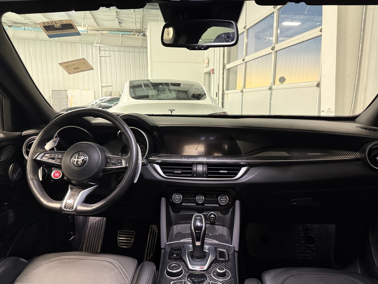 Thumbnail: 2023 Alfa Romeo Stelvio - 2