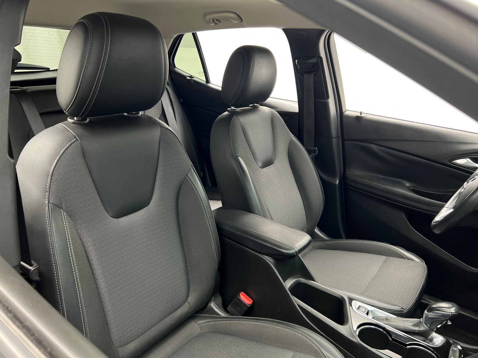 Thumbnail: 2021 Buick Encore GX - 2