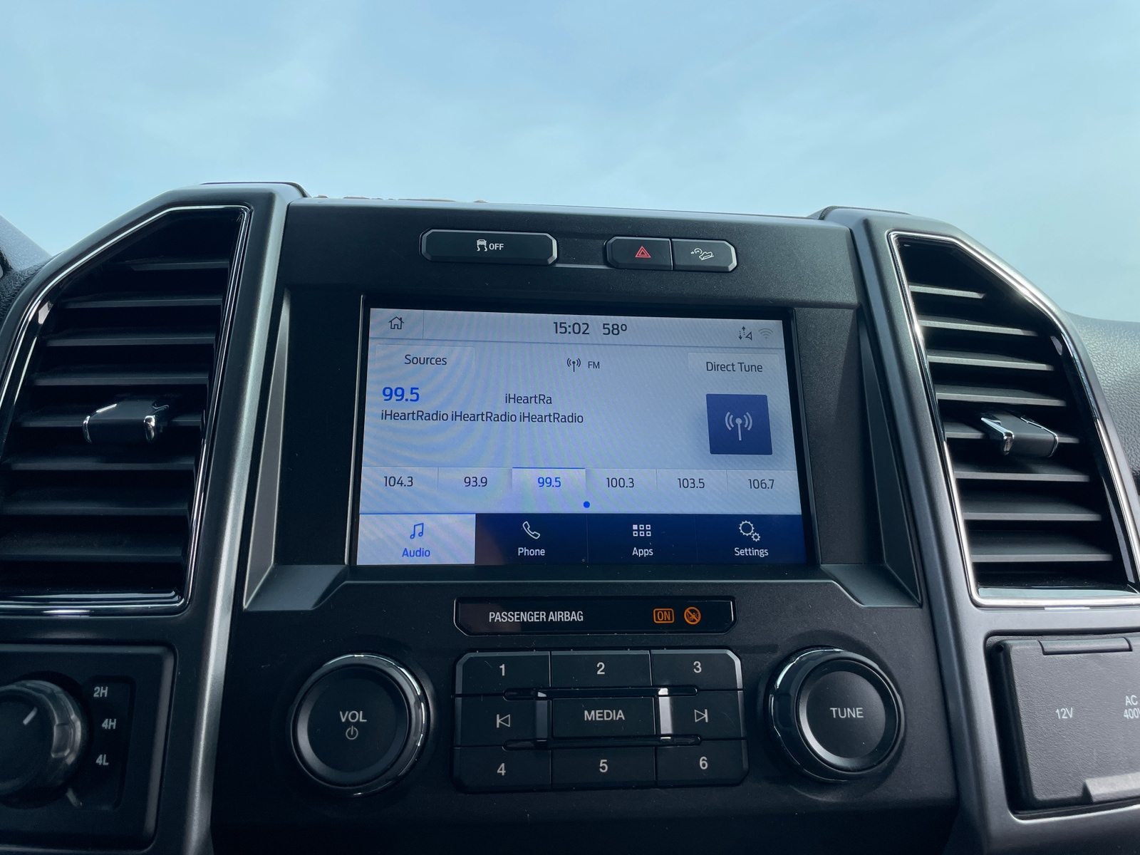 Thumbnail: 2022 Ford Econoline - 4