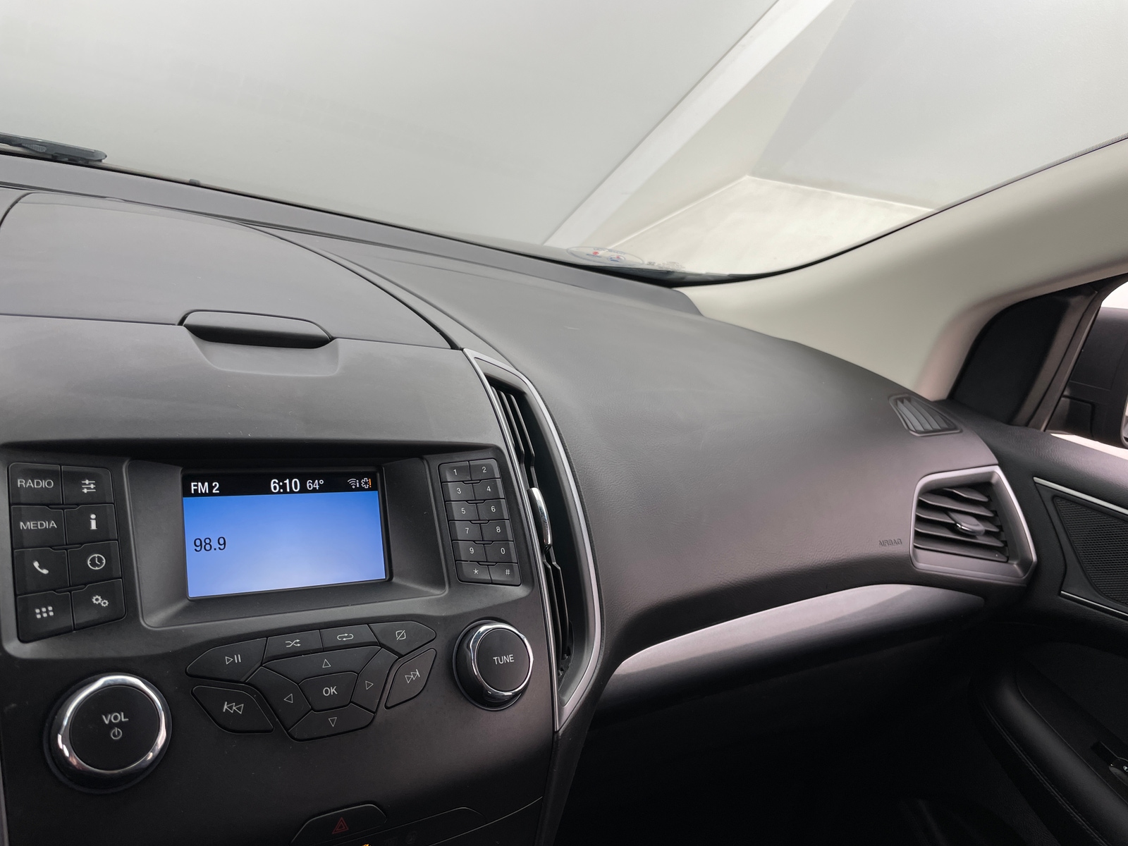 Thumbnail: 2019 Ford Edge - 4