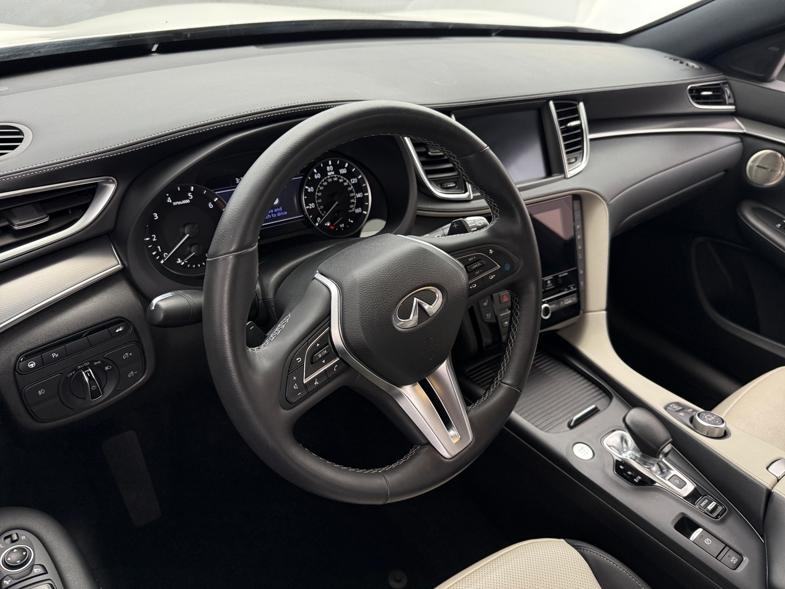 Thumbnail: 2023 INFINITI QX55 - 4