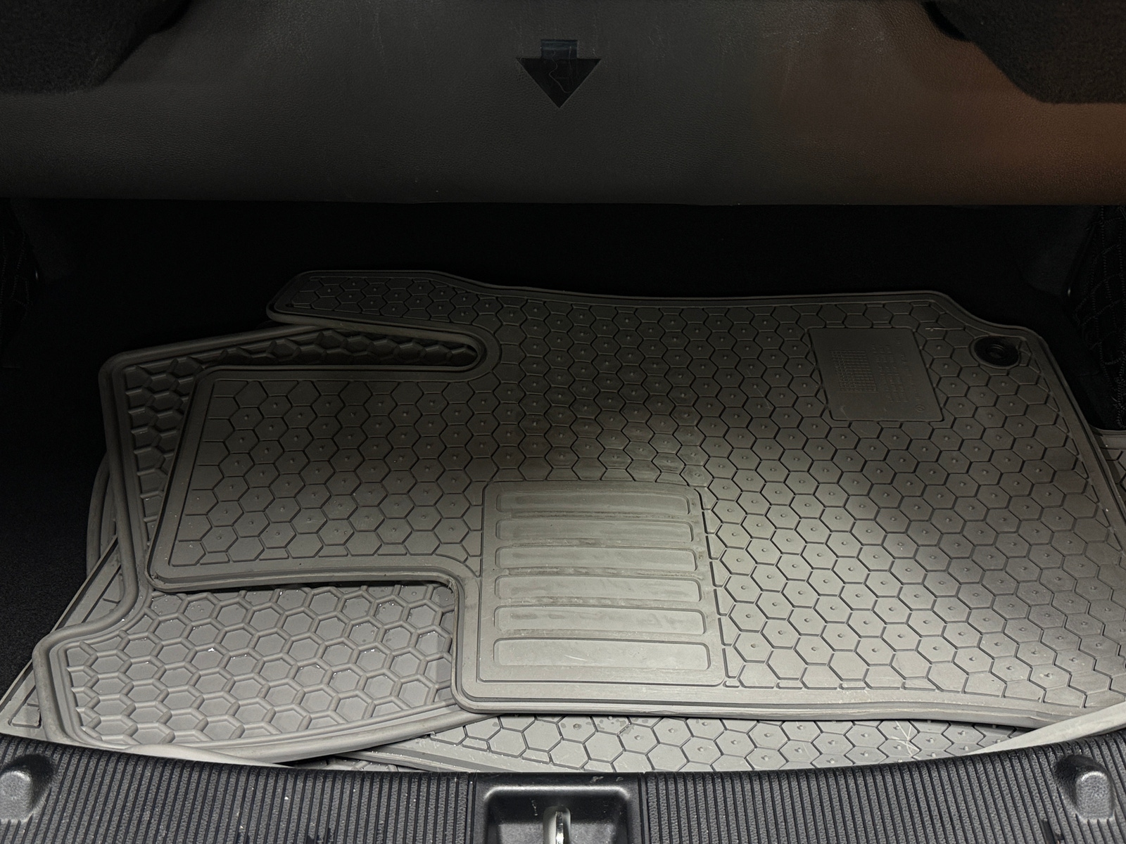 Thumbnail: 2012 Mercedes-Benz E-Class - 6