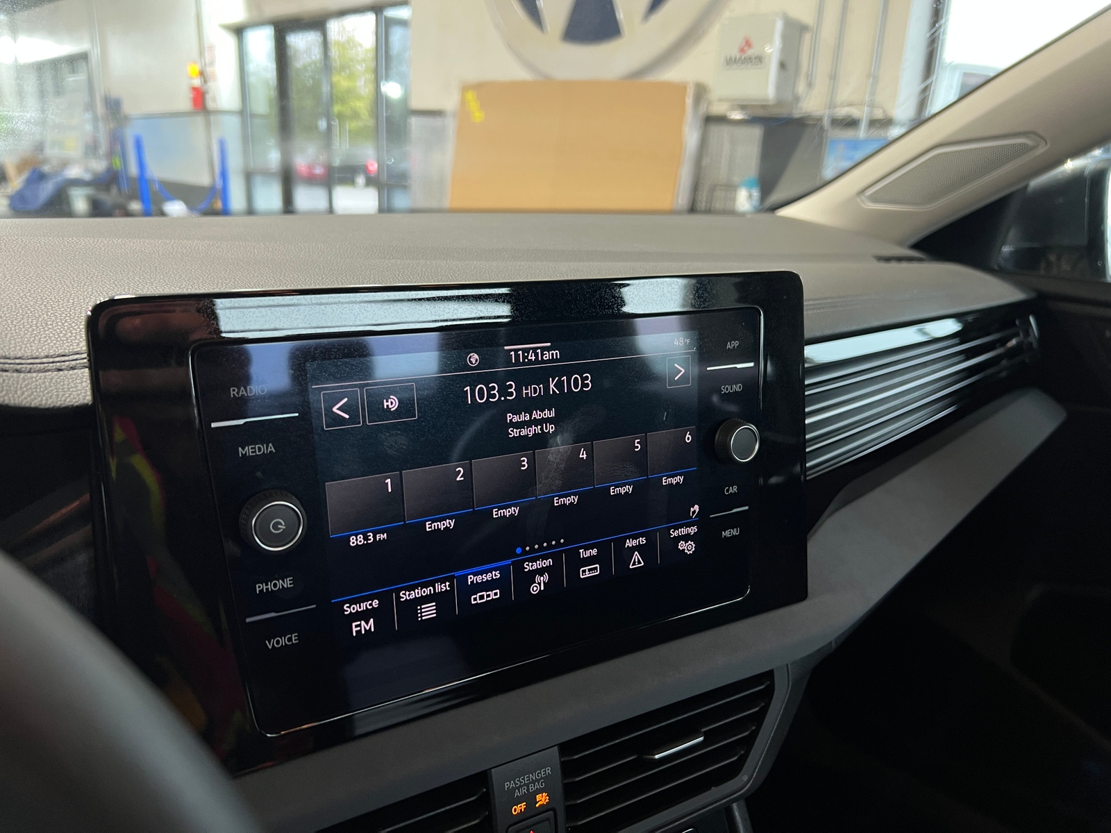 Thumbnail: 2025 Volkswagen Jetta - 3