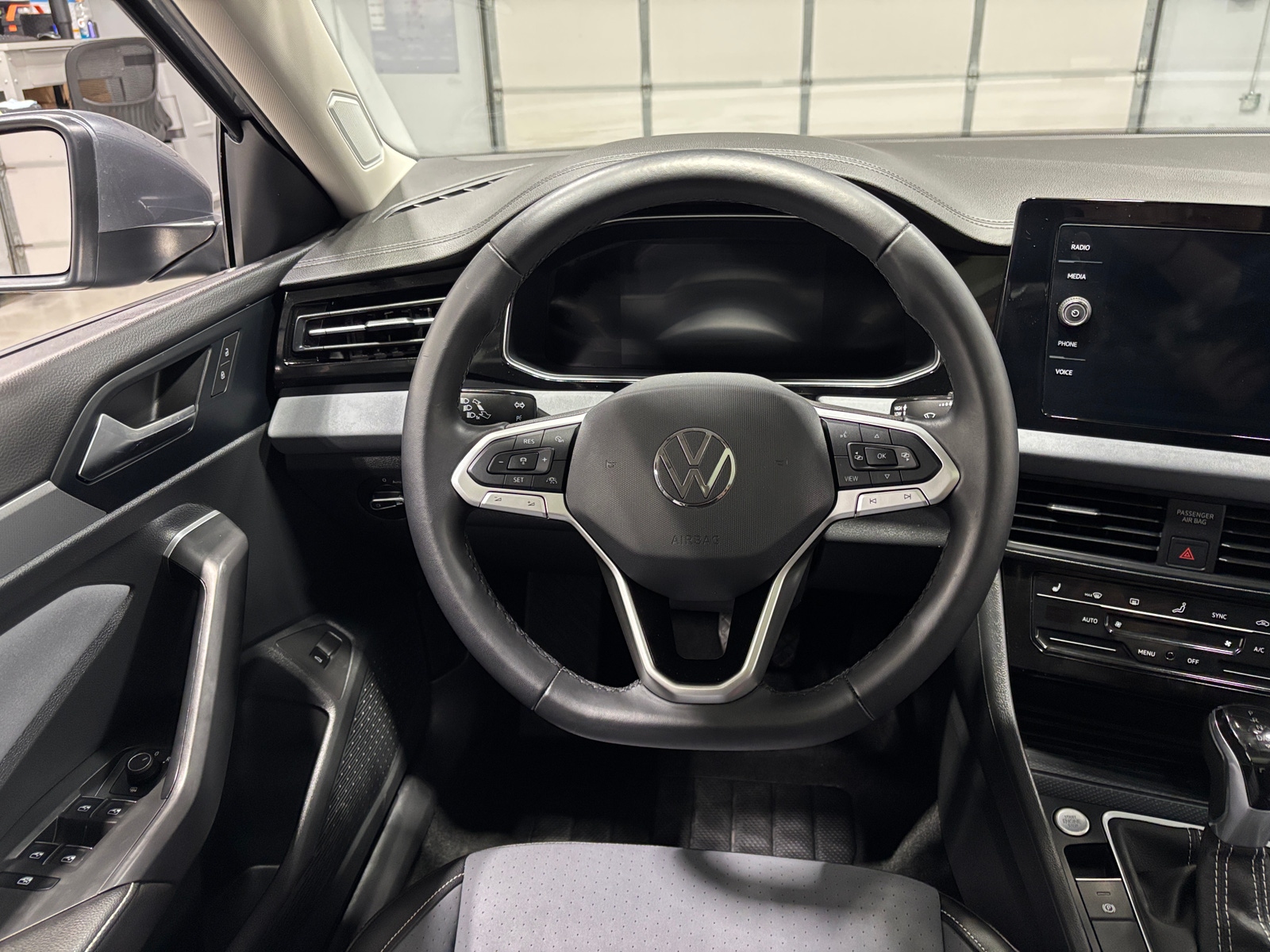 Thumbnail: 2025 Volkswagen Jetta - 4