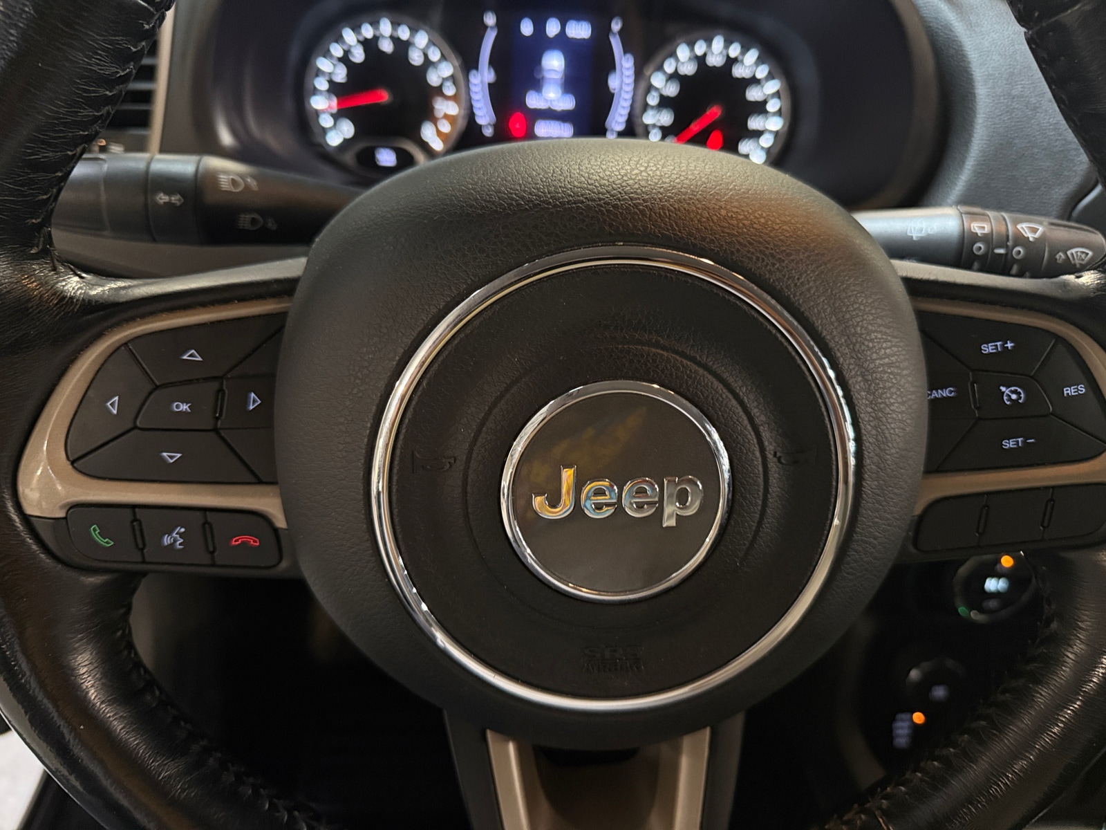 Thumbnail: 2017 Jeep Renegade - 5
