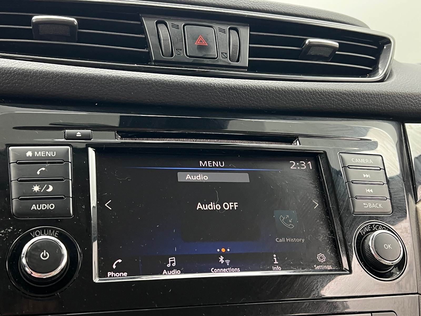 Thumbnail: 2019 Nissan Rogue Sport - 4