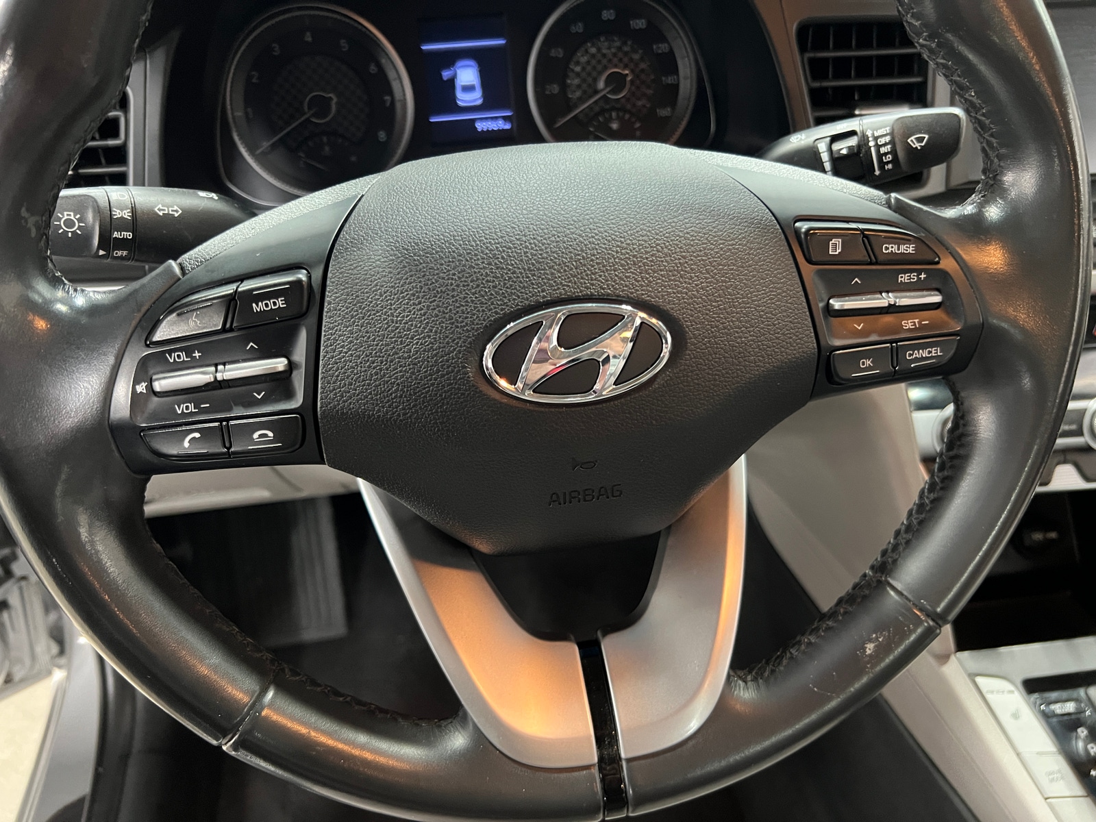 Thumbnail: 2020 Hyundai Elantra - 5