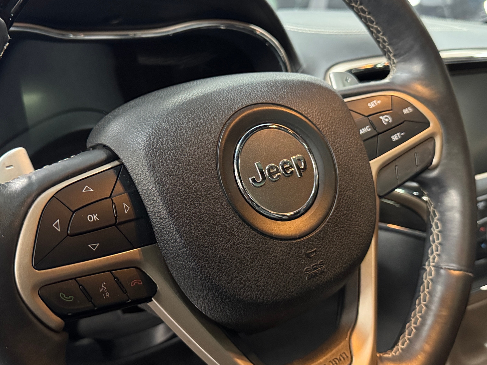 Thumbnail: 2014 Jeep Grand Cherokee - 4