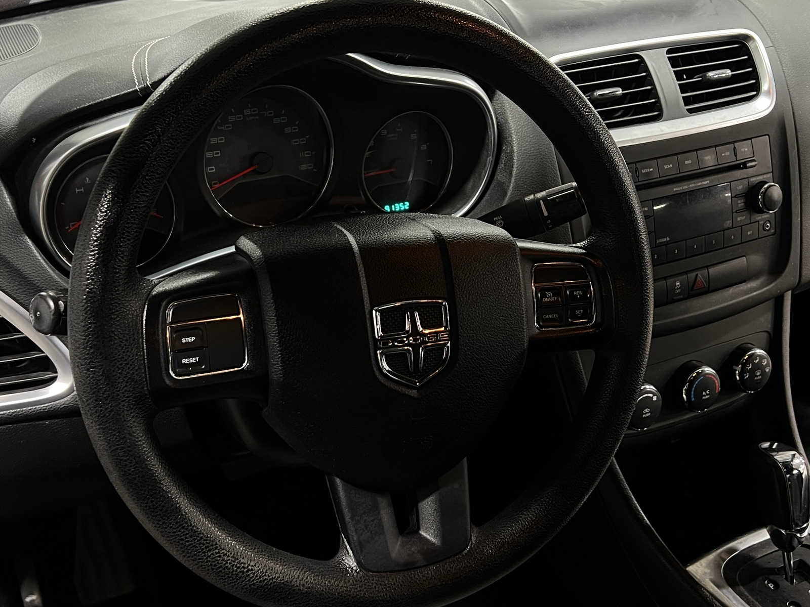 Thumbnail: 2013 Dodge Avenger - 5