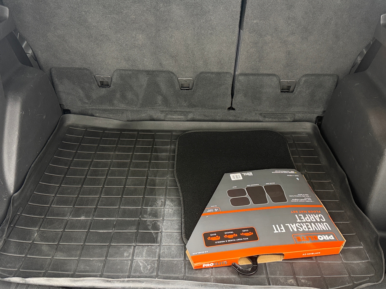 Thumbnail: 2019 Ford Escape - 6