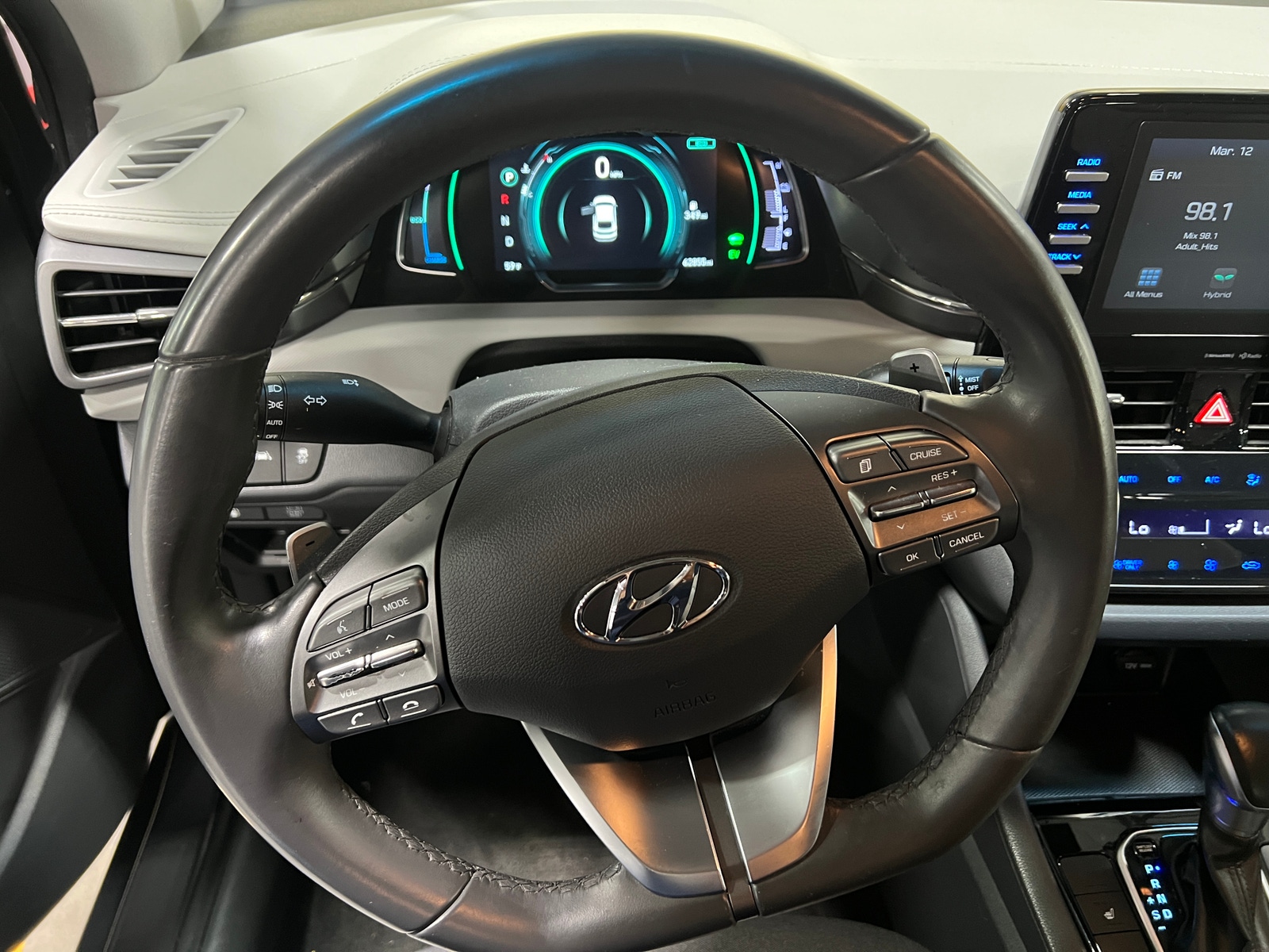 Thumbnail: 2020 Hyundai Ioniq - 5
