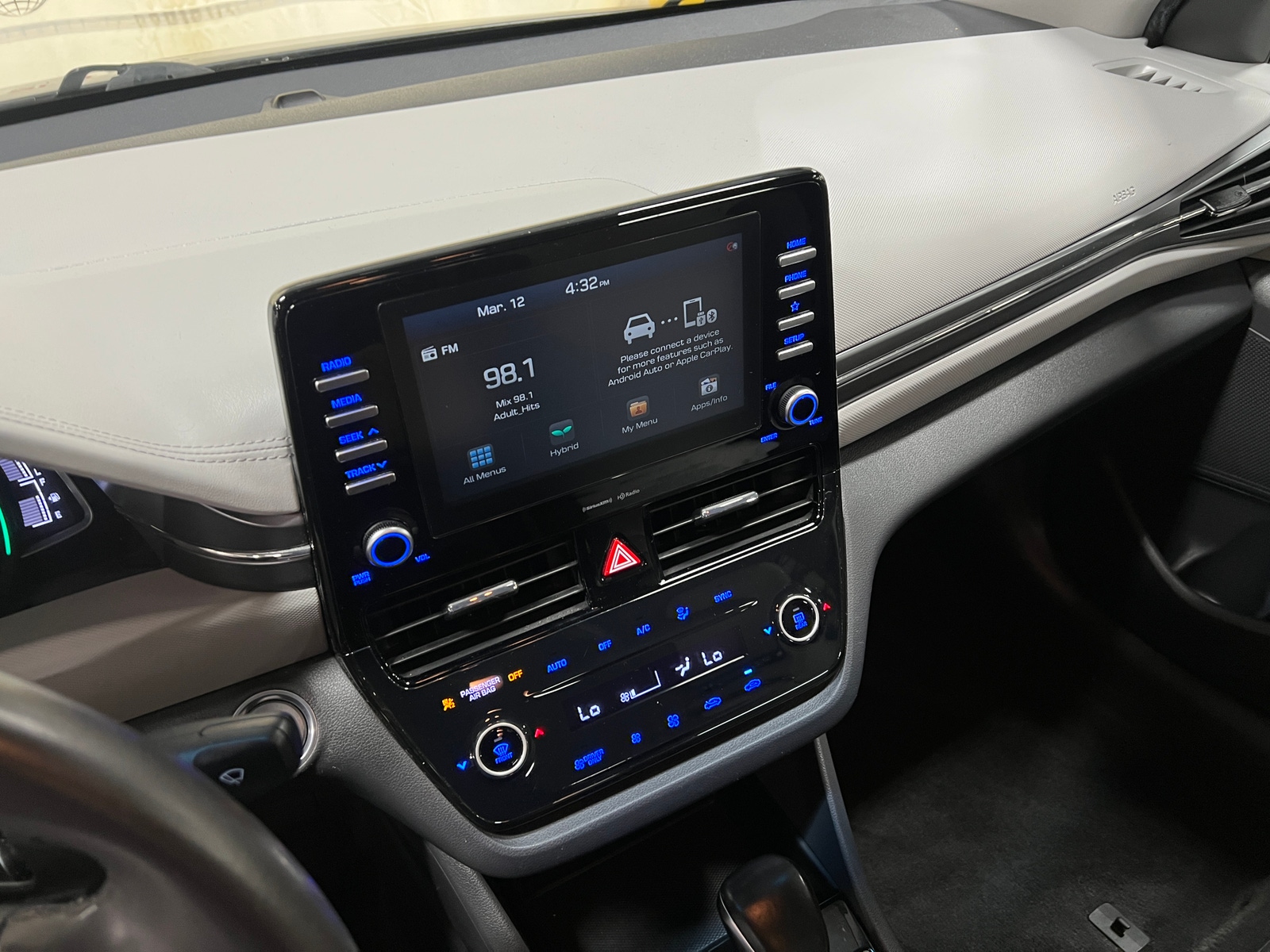 Thumbnail: 2020 Hyundai Ioniq - 4