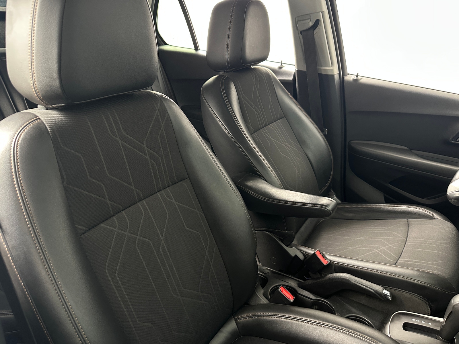 Thumbnail: 2019 Chevrolet Trax - 2