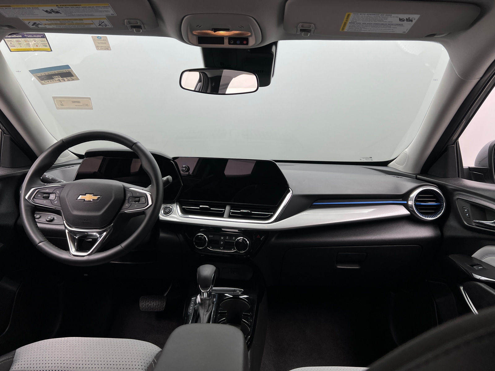 Thumbnail: 2025 Chevrolet Trax - 3