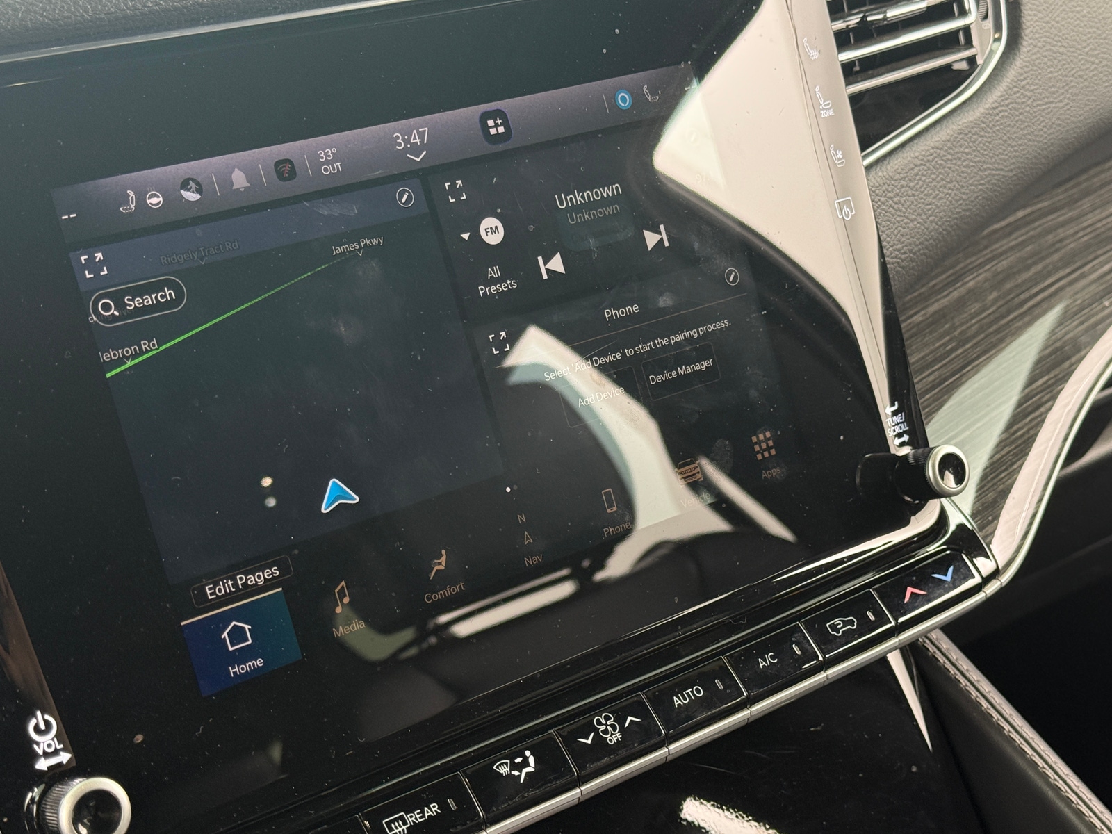 Thumbnail: 2022 Jeep Wagoneer - 3