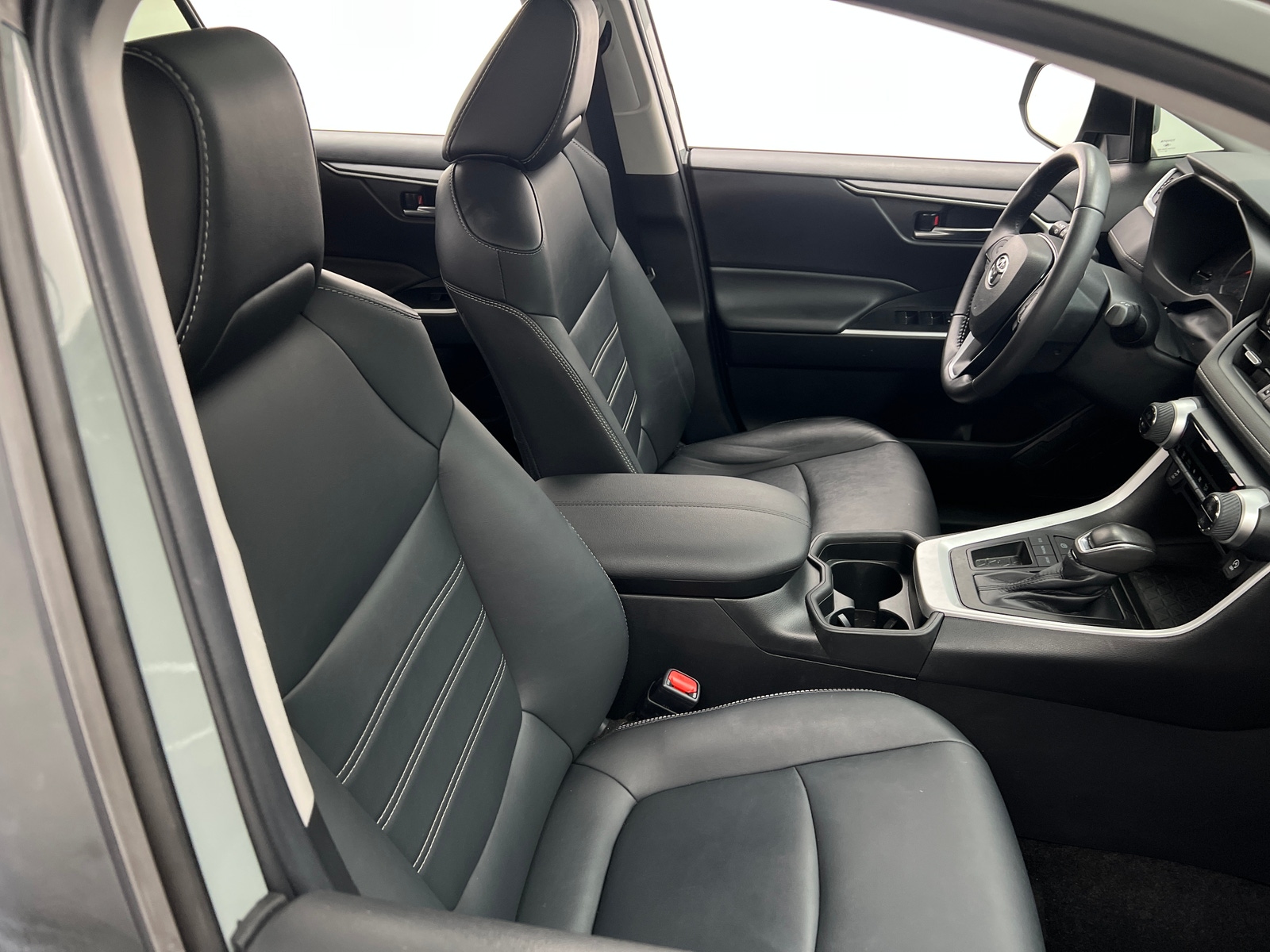 Thumbnail: 2021 Toyota RAV4 - 2